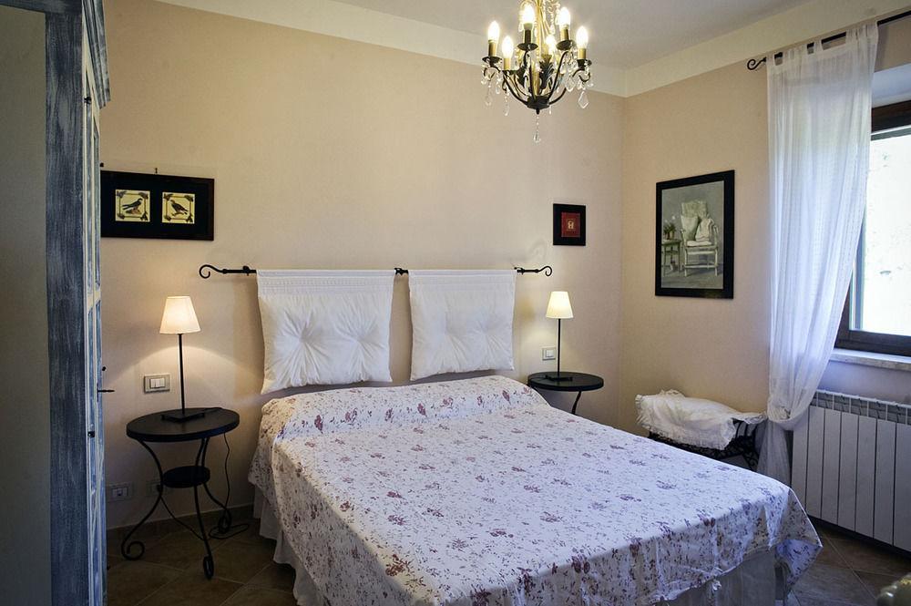 Il Casale Del Ra Pensionat Tuoro sul Trasimeno Exteriör bild
