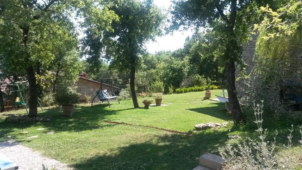 Il Casale Del Ra Pensionat Tuoro sul Trasimeno Exteriör bild